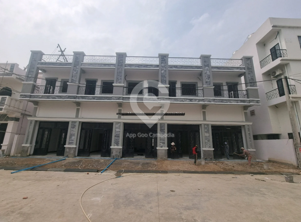 ផ្ទះល្វែងអាជីវកម្ម
