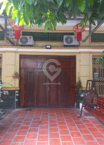 ផ្ទះលក់បន្ទាន់ តម្លៃក្រោមទីផ្សារ